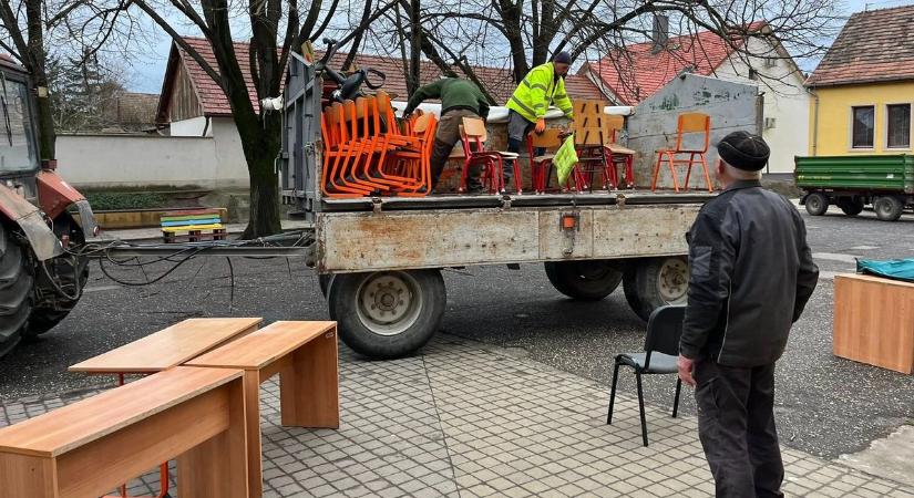 Traktorral siettek a gyerekek segítségére: megmozdult a város a Gárdonyi jövőjéért