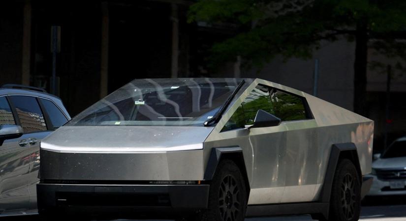 Tesla rajongók, figyelem: Új SUV érkezik!