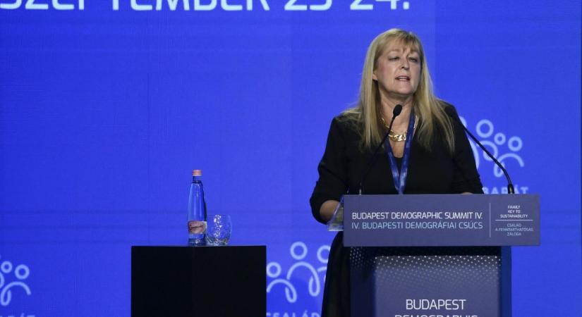 Schmidt Mária: külföldi befolyásolási kísérletek zajlanak a választási kampányban