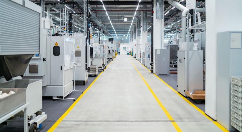 Hatalmas beruházás, új munkahelyek: Magyar cég Európa élvonalában