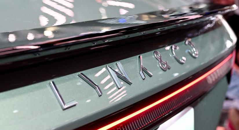 Szupersebességgel tölt ez az új kínai csodaautó és még 800 km-t is elbír egyhuzamban