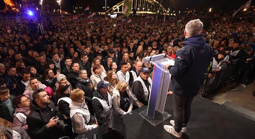 Magyar Péter a Fidesz-szavazókhoz: Tényleg el akarnák hagyni az uniót?