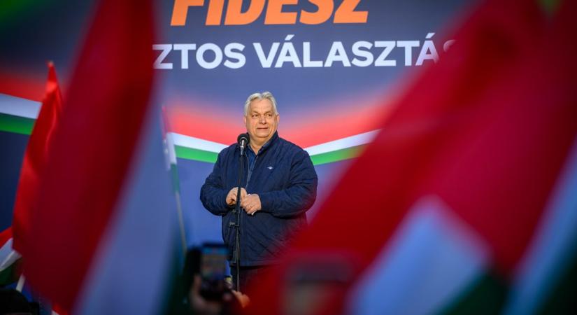 Debrecen – Orbán Viktor: nem adjuk se a gyerekeinket, se a fegyvereinket, se a pénzünket Ukrajnának