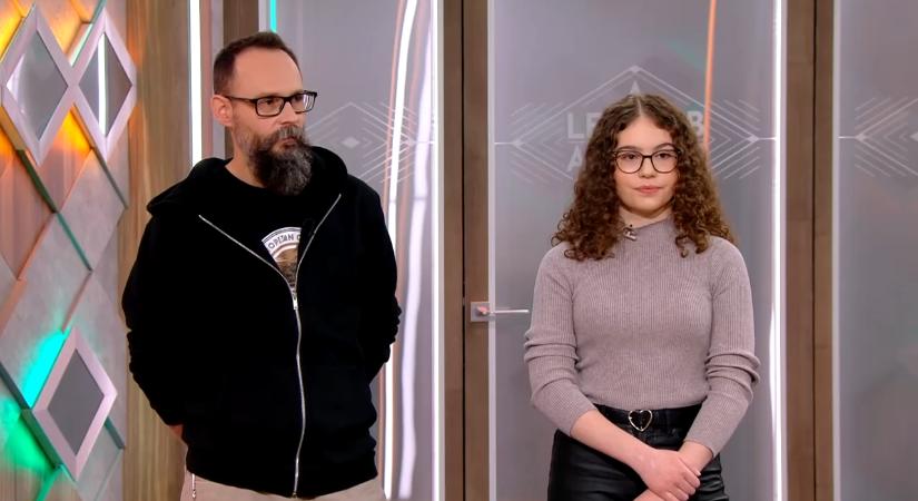 Alföldi Róbert is ledöbbent: egy 14 éves lány már hegeszt és szobrokat készít édesapjával