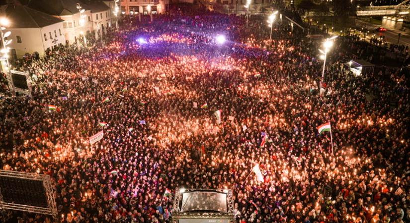 Ennyien volt Magyar Péter győri rendezvényén