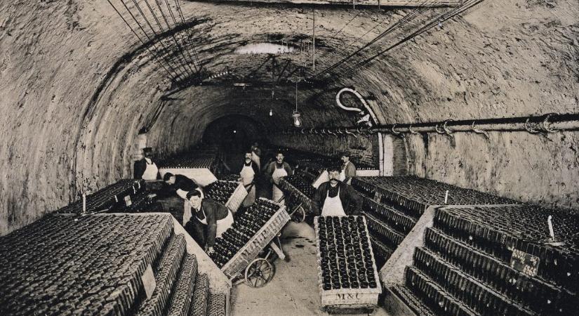 Pezsgőt pusztítottak a champagne-i zavargásban