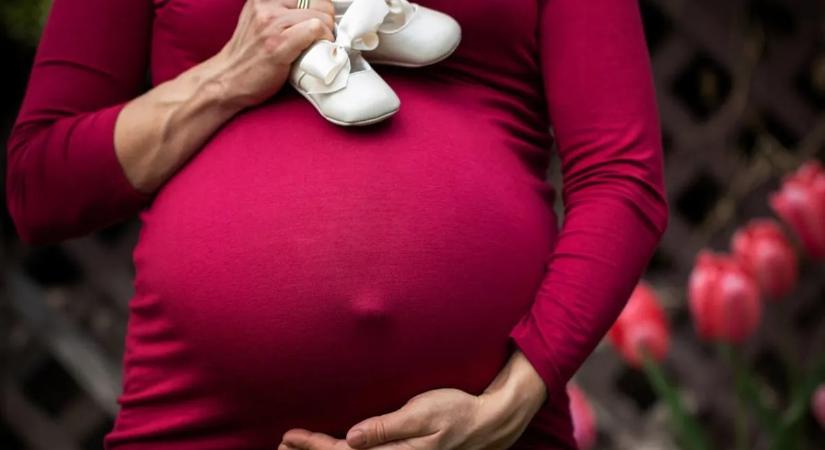 Döbbenet: rejtélyes sejteket találtak a kismamák testében