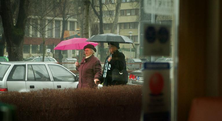Látványosan átalakul az időjárás pénteken, a tavaszi hózápor után sem lélegezhetünk fel