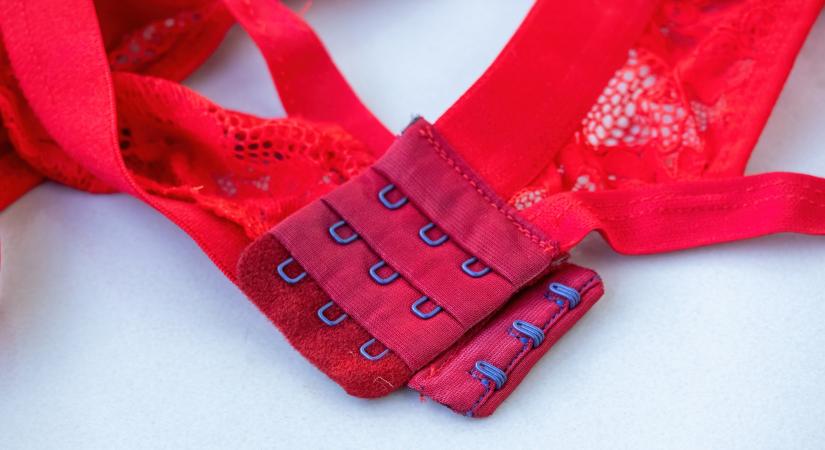 Nem véletlen, hogy három sor kapocs van a melltartón: a legtöbben rosszul használjuk