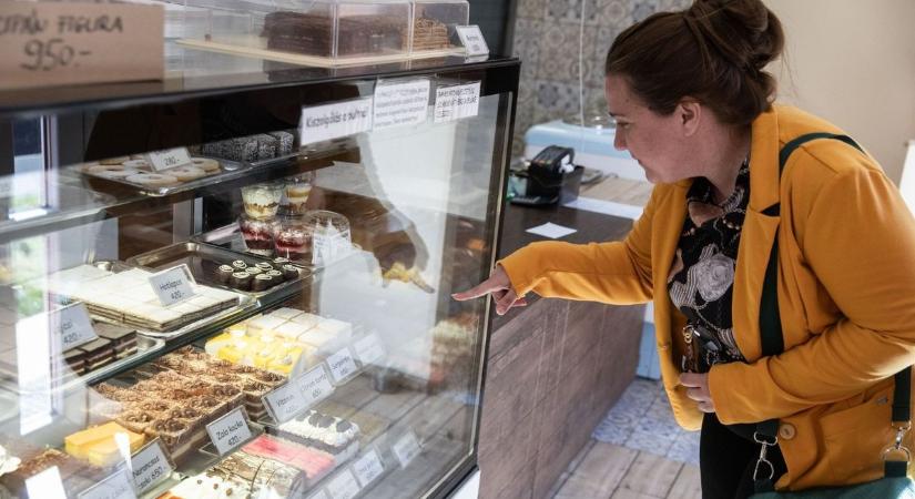 Téged mennyire szeretnek? Ennyiért kaphatsz tortát a zalai városban, s akár 100 szeletes is rendelhető