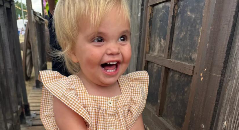 Segítséget kérnek a szülei: demenciát diagnosztizáltak egy 2 éves kislánynál