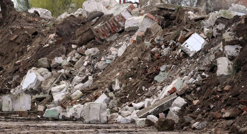 Jó hír a környéken élőknek: felszámolják a hulladéklerakót a hajdú-bihari városban
