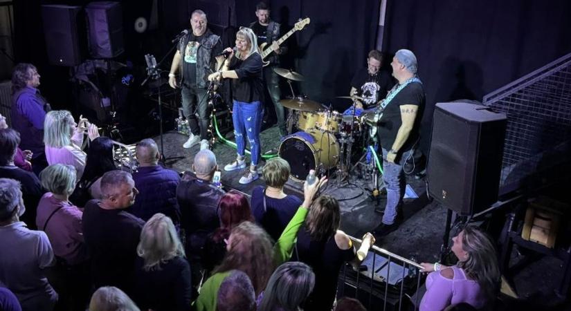 Amikor a közönség újra együtt lélegezhet a zenekarral