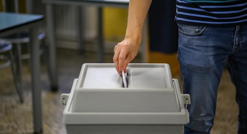 Választás 2026 - Az utolsó napon hat jelölt esett ki az országgyűlési választáson, őket lehúzzák a szavazólapról