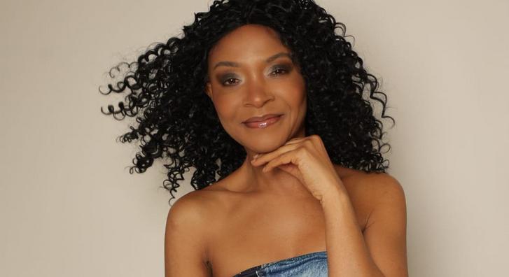 Hatvanévesen is mágnesként vonzotta a férfiakat, végül emiatt hagyott fel a bulizással