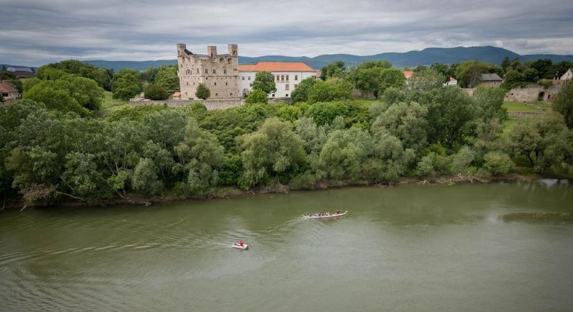 Különleges esemény a Bodrogon – ilyet ritkán látni Sárospatakon