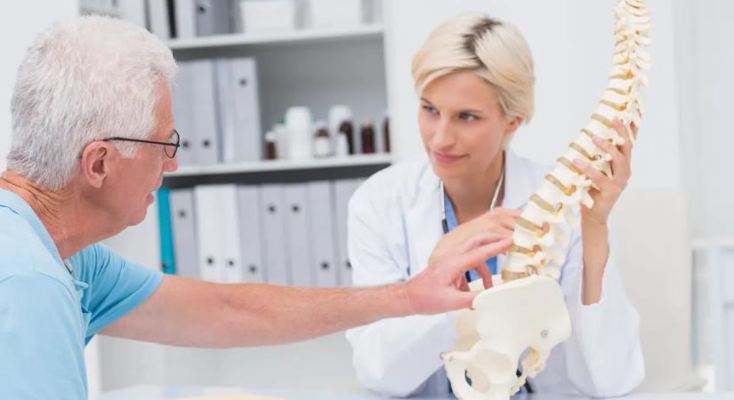 Így kezelhető a csigolyaelcsúszás időskorban
