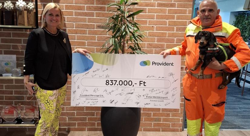 Vito és Maverick is elkísérte az életjeleseket, gazdáik emlékezetes ajándékot kaptak