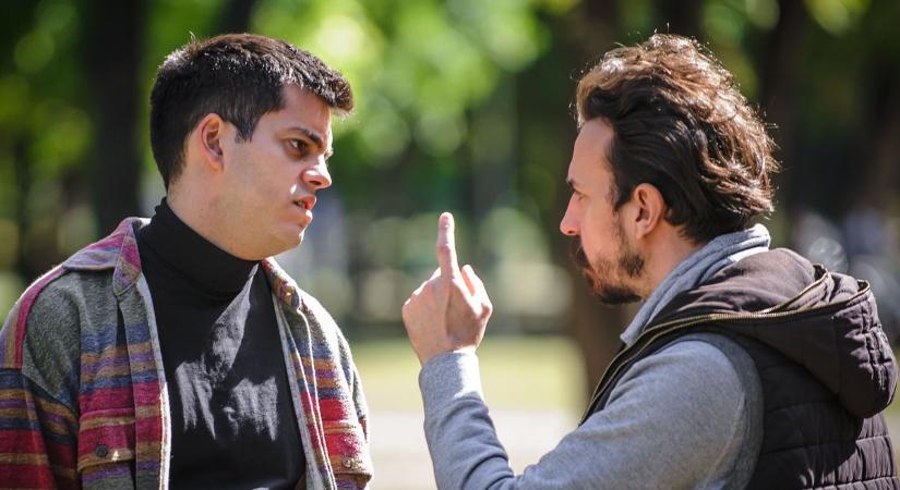 Elfajult a parkolási vita: úgy megverte a sofőr, hogy kórházba került