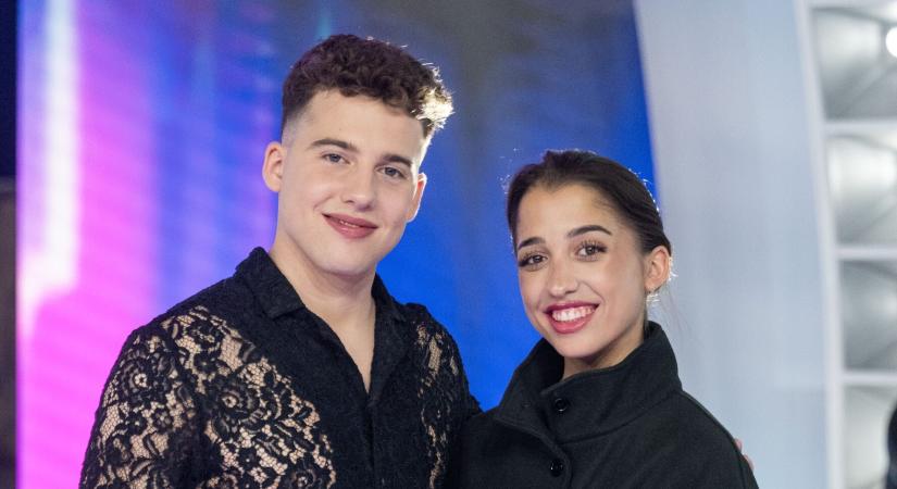 „Voltak rettenetes rémálmaink, rossz gondolataink, hogy mi lesz, ha…” – Schóbert Lara és ifj. Norbi édesanyjuk betegségéről vallott