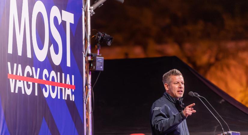 Magyar Péter reagált Orbán Viktor videójára, arra kérte, kellő higgadtsággal fogadja el majd a magyar nép ítéletét