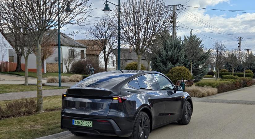 Három hónapig élt a legújabb Model Y variáns