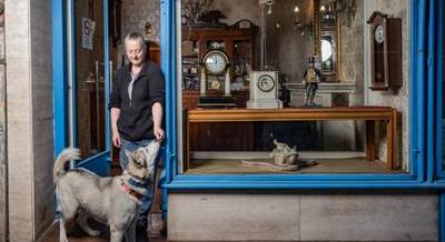 A múló idő szolgálatában – 1936 óta működik a háromgenerációs Bihary Órás Szaküzlet