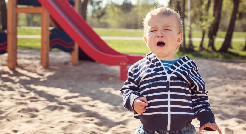 Bölcsiseket bántalmazott egy gondozónő Ballószögön