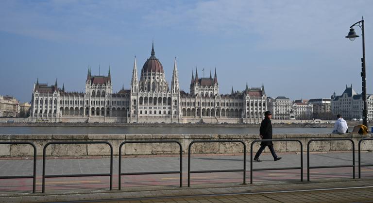 A választások előtt nyilvánosságra hozta a kormány a költségvetés valódi helyzetét