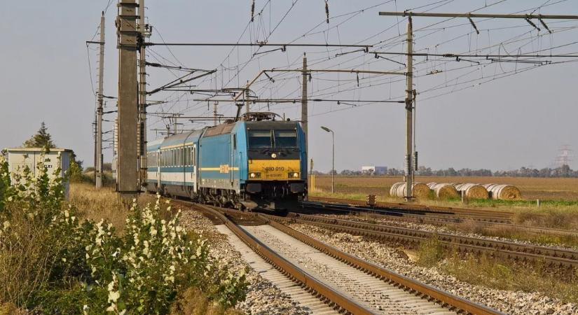 A MÁV újabb vágányzárt jelentett be, ezen a szakaszon buszokkal lehet utazni