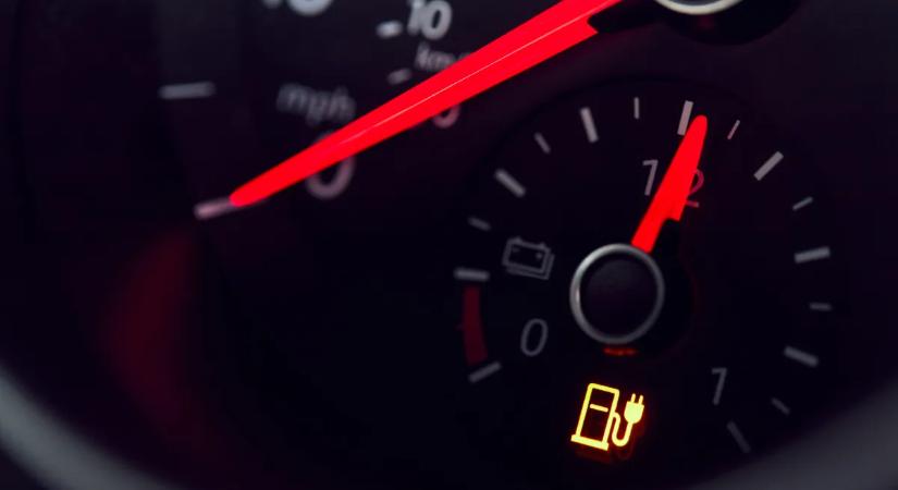 Lerobbantál üzemanyag nélkül? Így juthatsz el mégis a benzinkútig