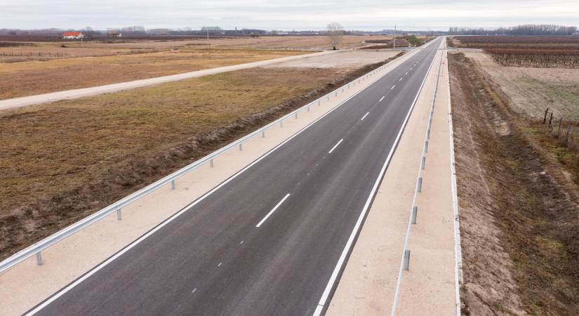 Dunához közeli határátkelő tehermentesítheti Röszkét