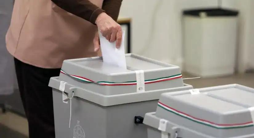 Választás 2026: Érvénytelen lehet a szavazatod, ha elfelejted lezárni a zöld borítékot