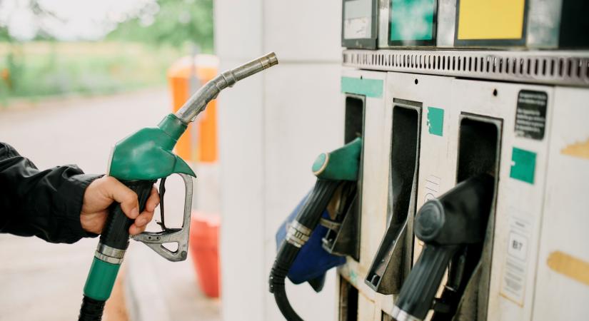 További áresés jön a hazai üzemanyagoknál