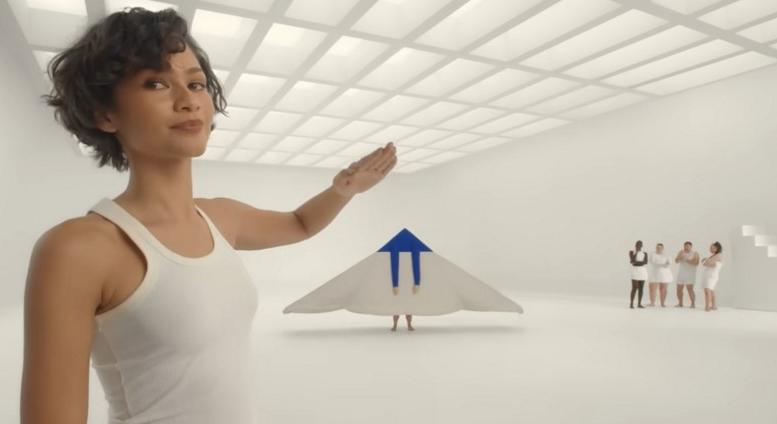 Az Oscar-díjas Spike Jonze imádnivaló kisfilmet forgatott Zendaya kollekciójához – videó