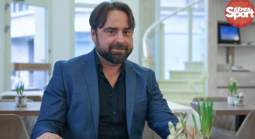 „Párhuzamosan hét zenekarban énekeltem” – Hosszú kávé Éliás Gyula Jr.-ral