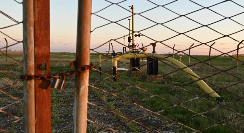 Szakértők vizsgálják a vajdasági mezőn talált robbanószeres zsákok tartalmát
