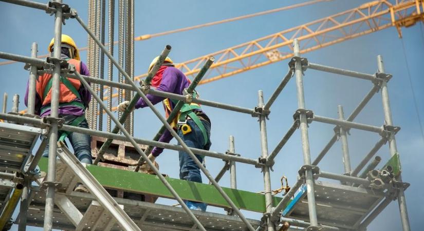 Belülről fosztották ki a céget: saját emberei lopták meg hónapokon át!