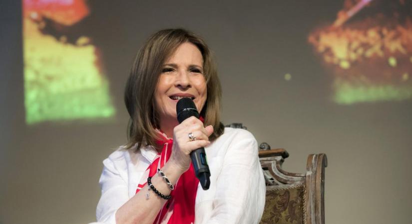 Koncz Zsuzsa: „Alig várom, hogy vasárnap honfitársaimmal és barátaimmal együtt valóra váltsuk Ady Endre jóslatát”