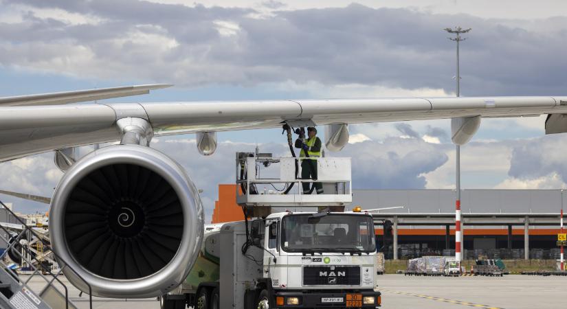 Három héten belül kerozinhiánnyal szembesülhetnek az európai repterek