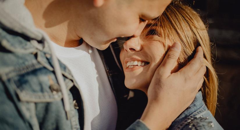 „Te mit tennél, ha a jövő héten felhívna az exed, hogy segítségre szorul?” Így rombolja a kapcsolatot a divatos hűségteszt