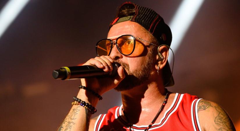 Fontos kéréssel fordult Majka a Rendszerbontó Nagykoncert látogatóihoz