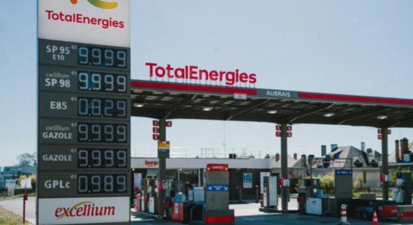 Már tüntetés tört ki Franciaországban a magas üzemanyagárak miatt