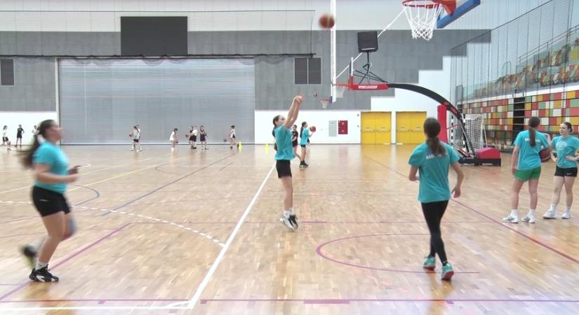 Közös edzések a szünetben