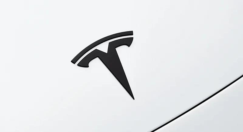 Olcsóbb és kisebb elektromos SUV-n dolgozik a Tesla