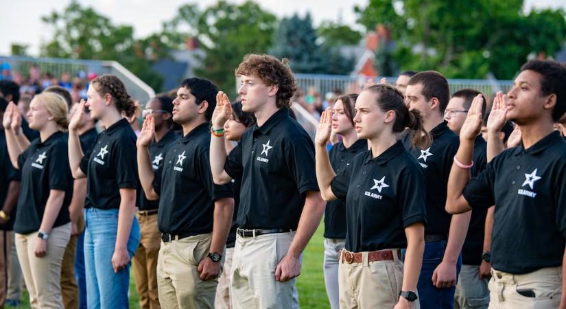 Az Egyesült Államokban automatikusan szeretnék regisztrálni a 18–25 éves férfiakat a katonai tartalékos rendszerbe