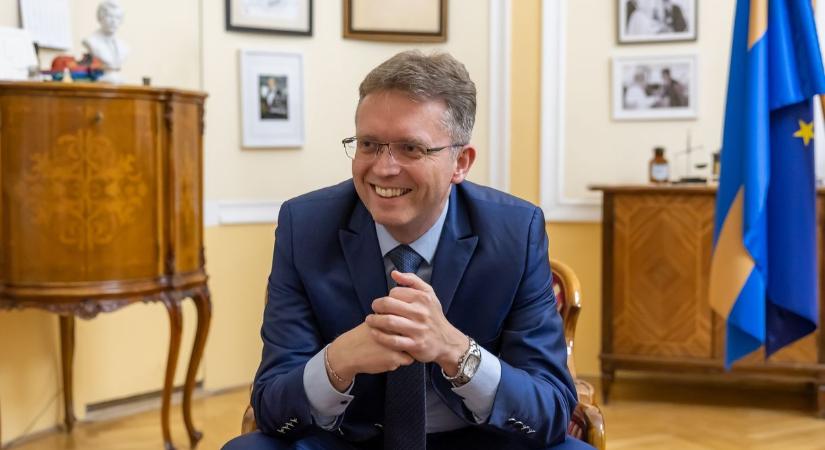 Hankó Balázs osztrák lapnak adott interjút, aztán megpróbálta letiltatni