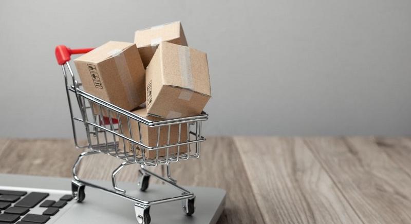 Órát, gépkocsit és telket is lehet venni az adóhatóság online vásárterén