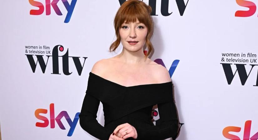 A Girls Aloud nevű lánybanda egykori tagja, Nicola Roberts lángvörös hajkoronájával és porcelán testével ma is lehengerlő jelenség