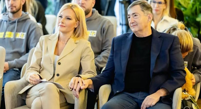 Hadházy Ákos új fotókat közölt Mészáros Lőrinc épülő palotájáról